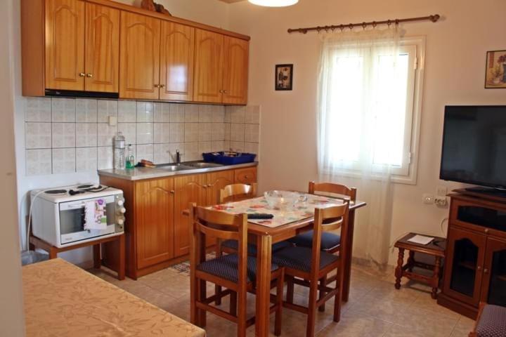 Guesthouse "Athina" Elliniko  Zewnętrze zdjęcie